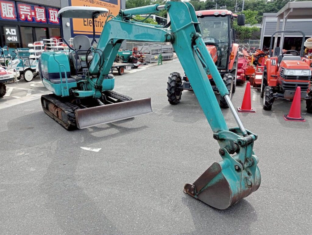 コマツ バックホウ PC35R-8